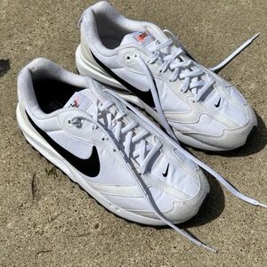 Women’s Nike Air Max Dawn Sneakers